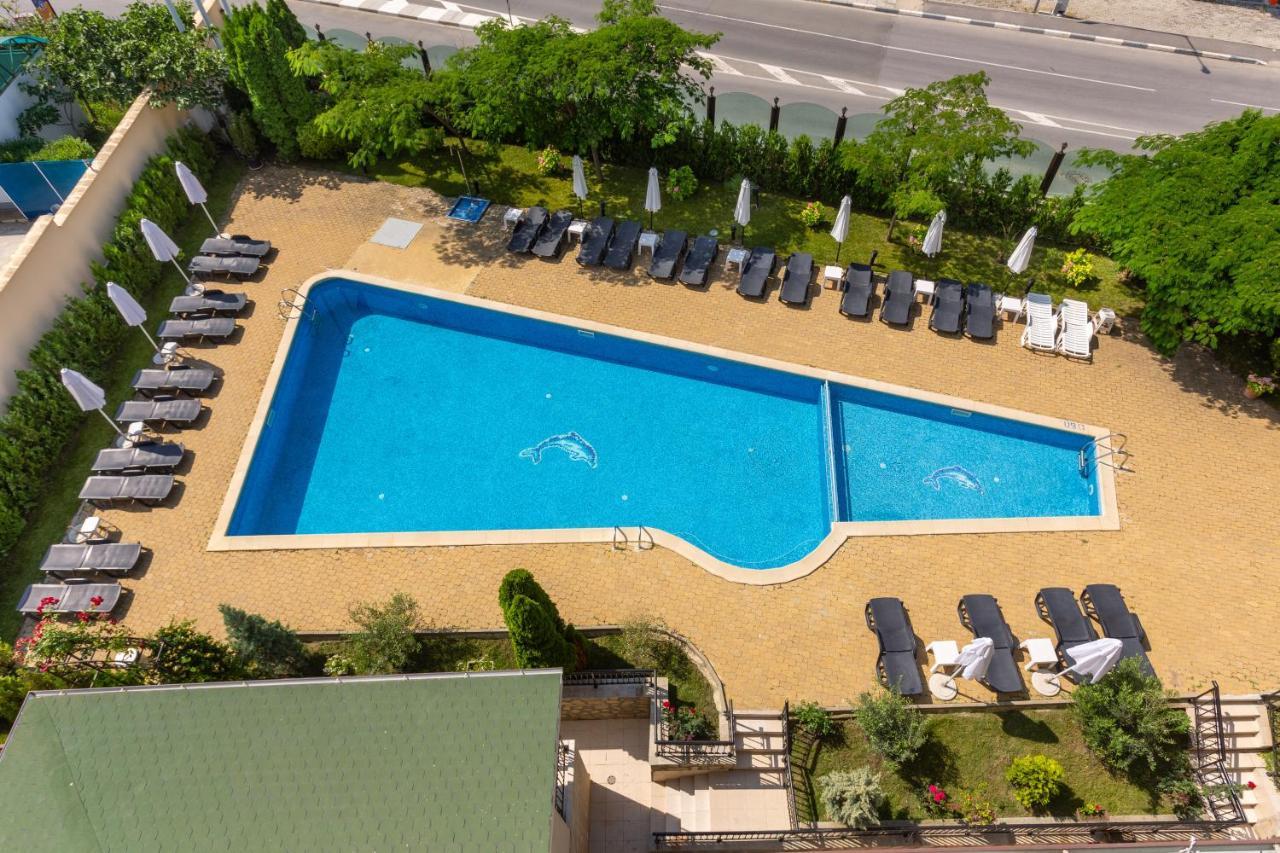 Hotel Julia Sveti Vlas Exteriör bild